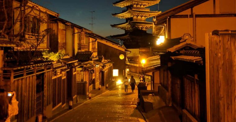 kyoto-gion-and-higashiyama-walking-tour