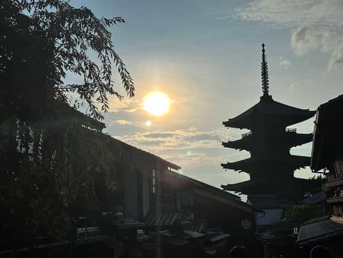 Kyoto: Gion & Geisha district evening tour - Kyoto: Gion & Geisha District Evening Tour – An In-Depth Look