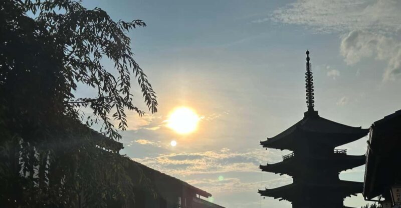 Kyoto: Gion & Geisha district evening tour - Key Points