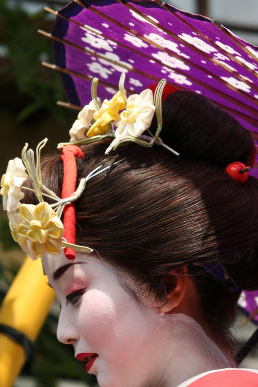 kyoto-gion-geisha-district-walking-tour-at-night