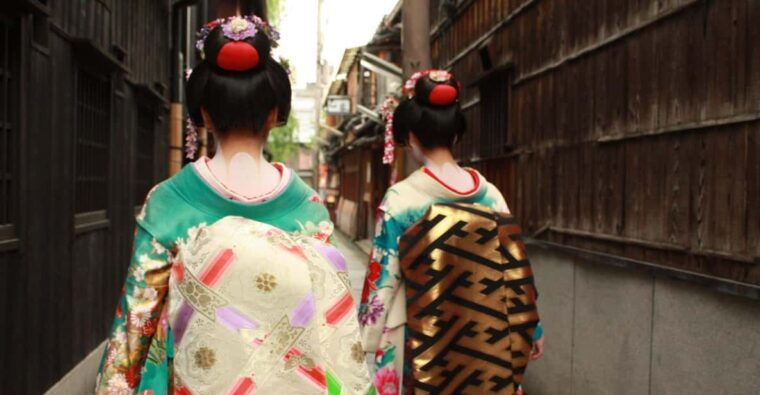 kyoto-gion-geisha-district-walking-tour