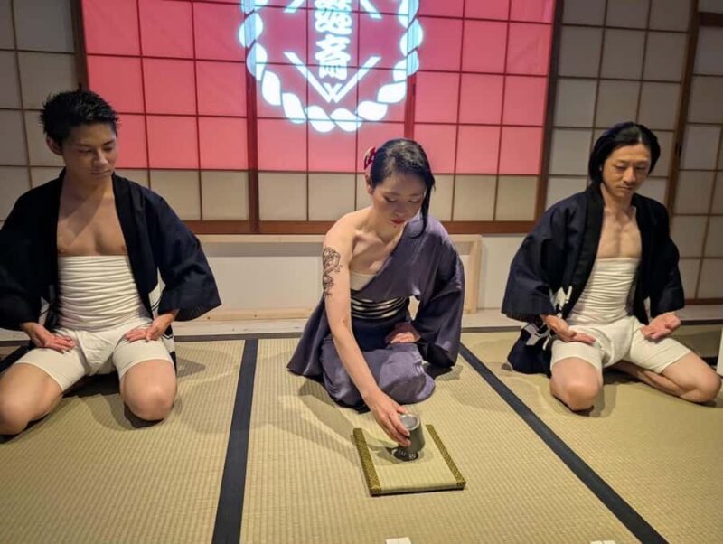Kyoto Gion: Traditional Tekkaba Dice Gambling Experience - The Core of the Experience: Playing Ch-han