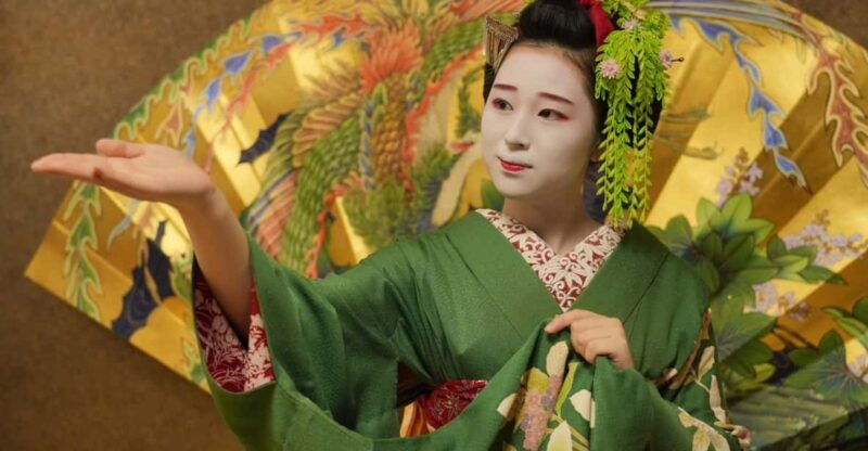 kyoto-gion-walking-tour-geisha-show-and-japanese-game