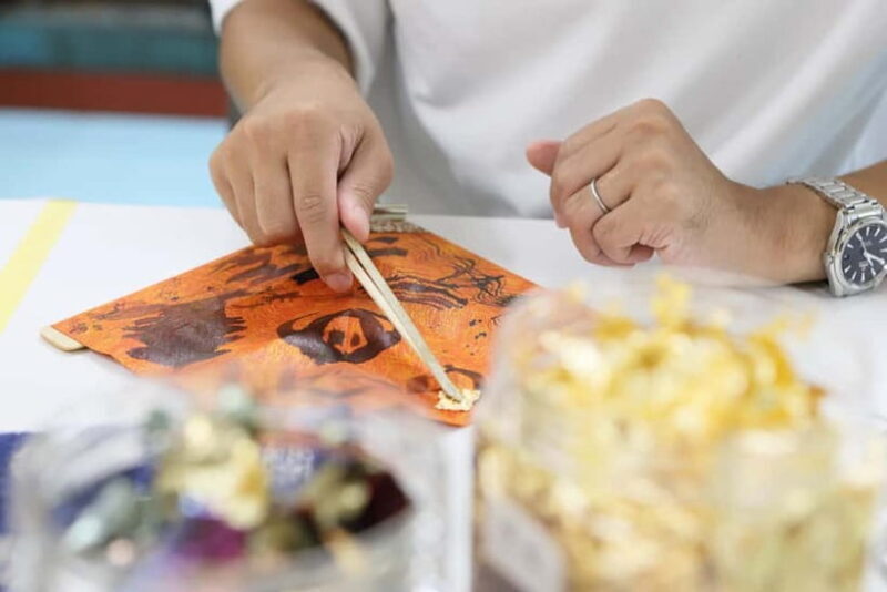 Kyoto: Gold-Leaf Fan Workshop with a Master Craftsman - Key Points  