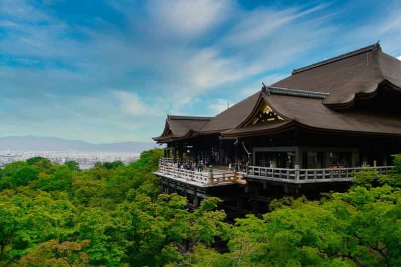 kyoto-heritage-fushimi-inaris-mystery-kiyomizu-temple