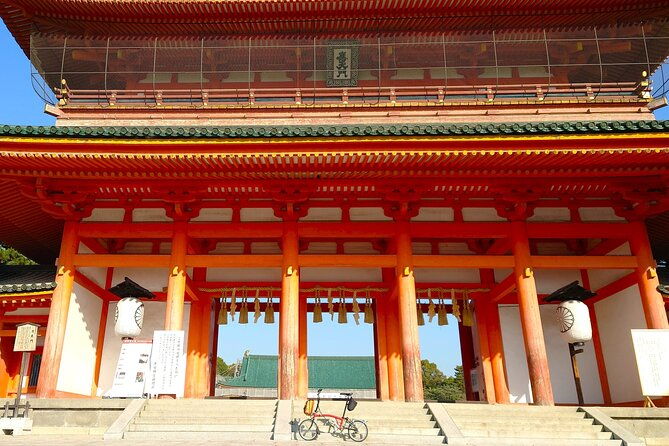 kyoto-higashiyama-slow-cycling-tour-along-the-quiet-waterfront