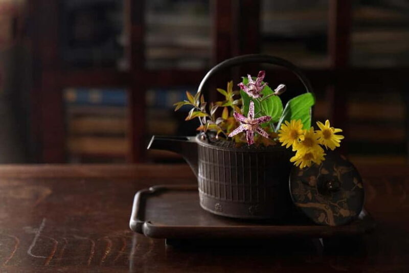 Kyoto: IKEBANA Private Program : enjoy the view of Kyoto! - The Sum Up