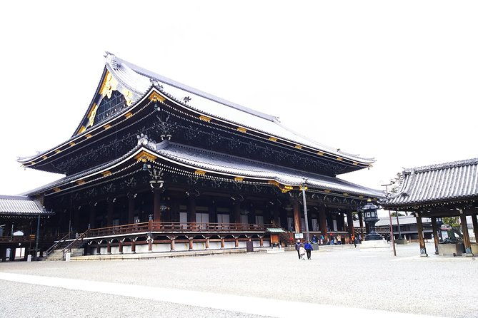 kyoto-imperial-palace-and-nijo-castle-walking-tour