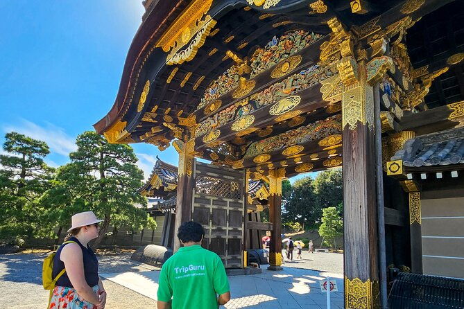 kyoto-imperial-palace-nijo-castle-guided-walking-tour-3-hours