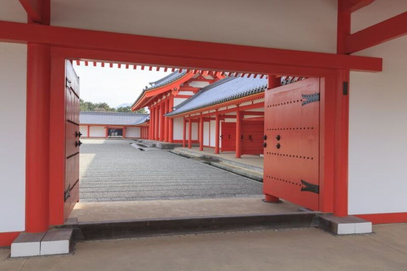 kyoto-imperial-palace-nijo-castle-guided-walking-tour
