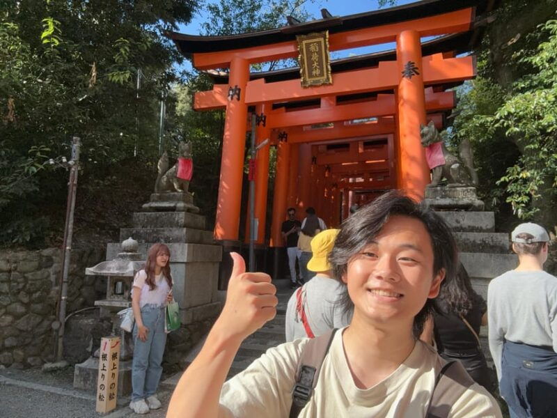 kyoto-inari-shrine-hiking-tour-with-local-guide