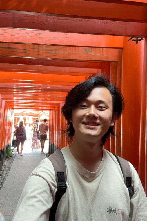 kyoto-inari-shrine-hiking-tour-with-local-guide