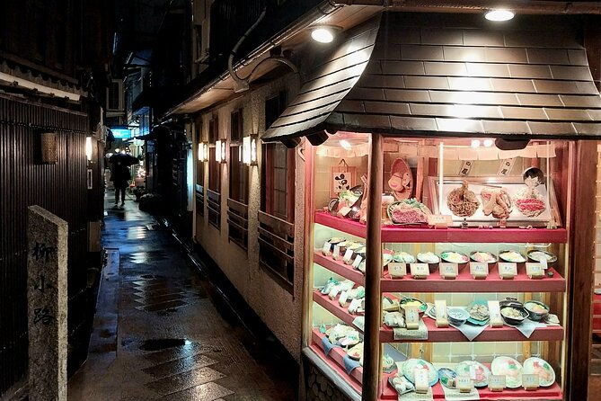 kyoto-karasuma-to-gion-walking-food-tour-with-secret-food-tours