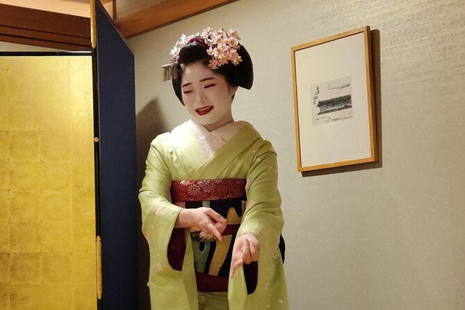kyoto-kimono-rental-experience-and-maiko-dinner-show