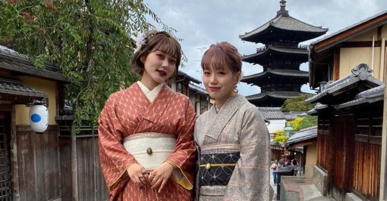 kyoto-kimono-rental-in-kiyomizudera-provided-by-rikawafuku