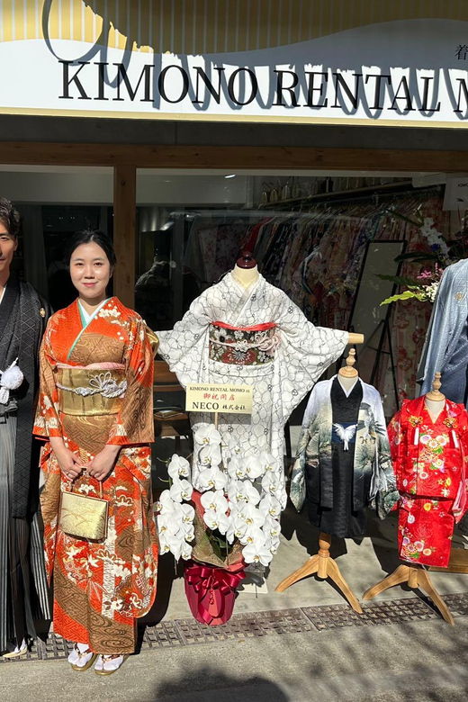 kyoto-kimono-rental-with-hairstyling-and-accessories