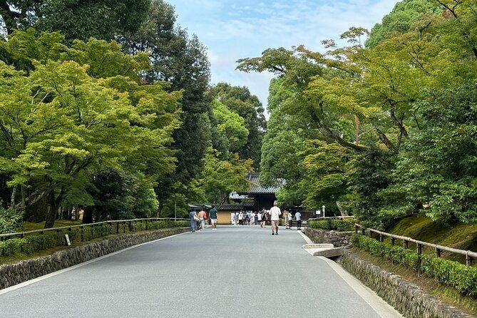 kyoto-kinkakuji-golden-pavilion-private-tour-in-90-minutes-2