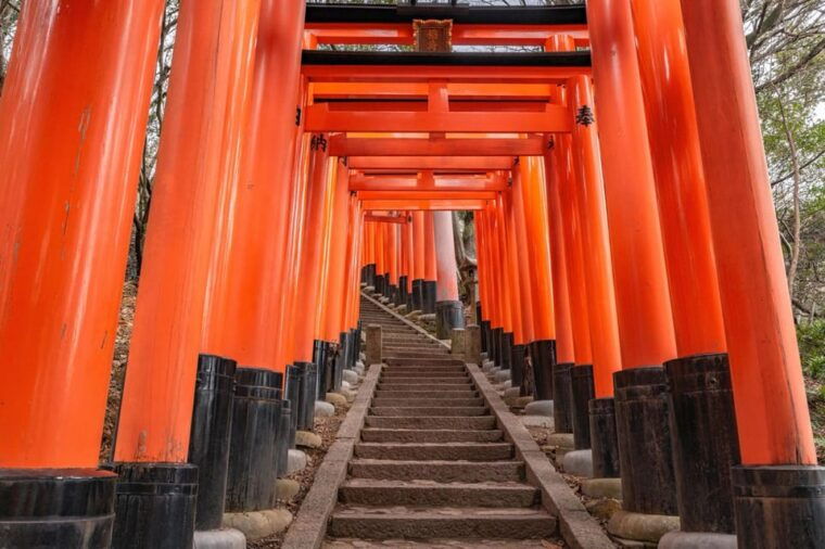 kyoto-kiyomizu-dera-fushimi-inari-gion-geisha-district