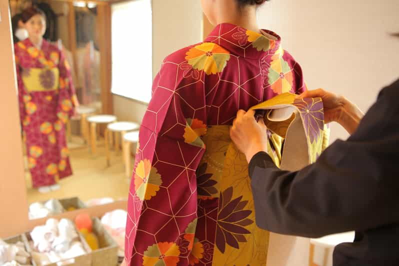 kyoto-kiyomizu-dera-temple-kimono-and-indoor-photo-shoot