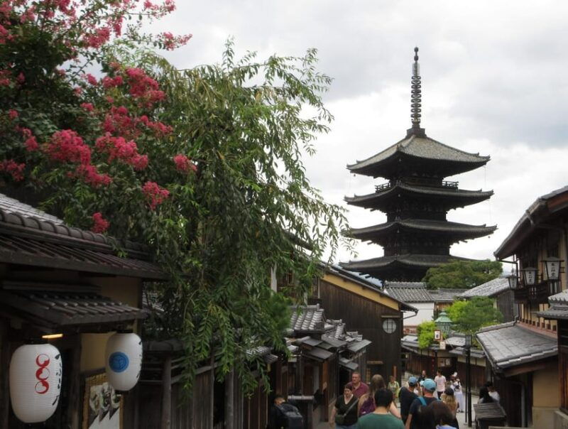 kyoto-kiyomizu-temple-gion-pagoda-geisha-italian-guide