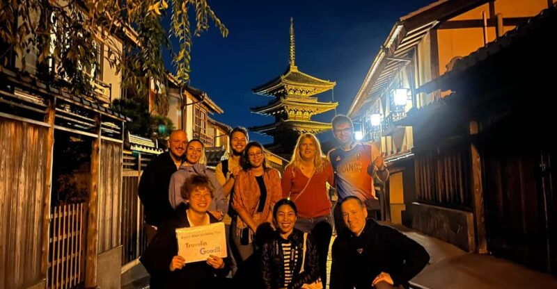 kyoto-learn-geisha-culture-stroll-scenic-streets-of-gion