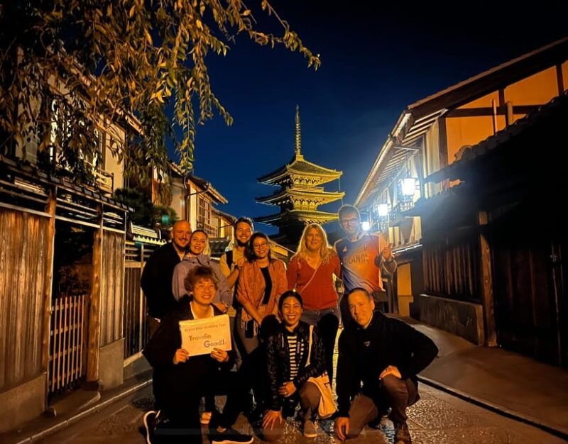 kyoto-learn-geisha-culture-stroll-scenic-streets-of-gion