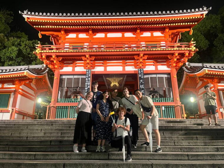 kyoto-learn-geisha-culture-stroll-scenic-streets-of-gion