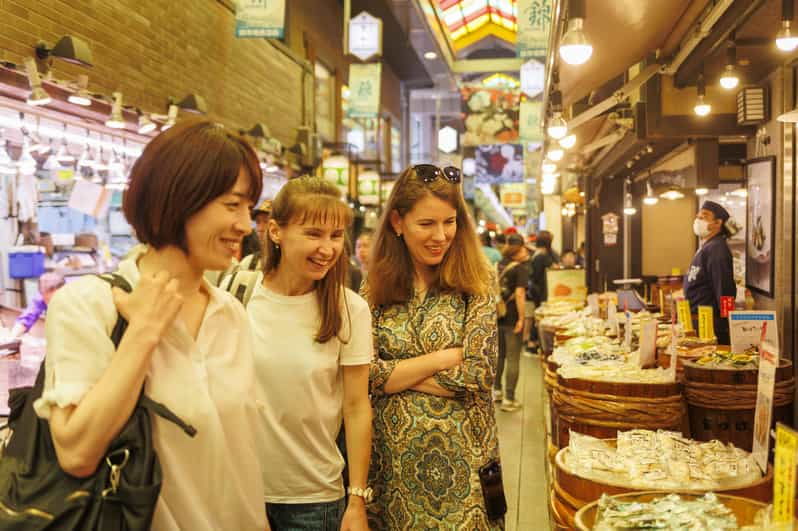 kyoto-local-food-tasting-tour-at-the-nishiki-market