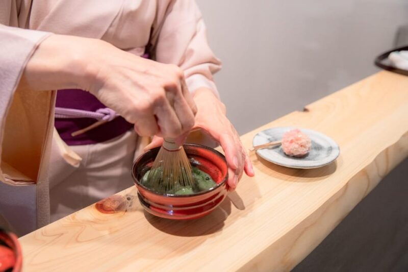 kyoto-make-zen-garden-and-taste-matcha-in-pottery-shop