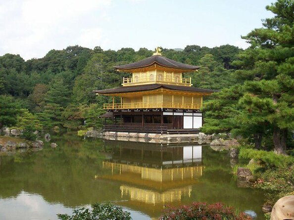 kyoto-nara-day-trip-golden-pavilion-todaiji-from-kyoto-osaka