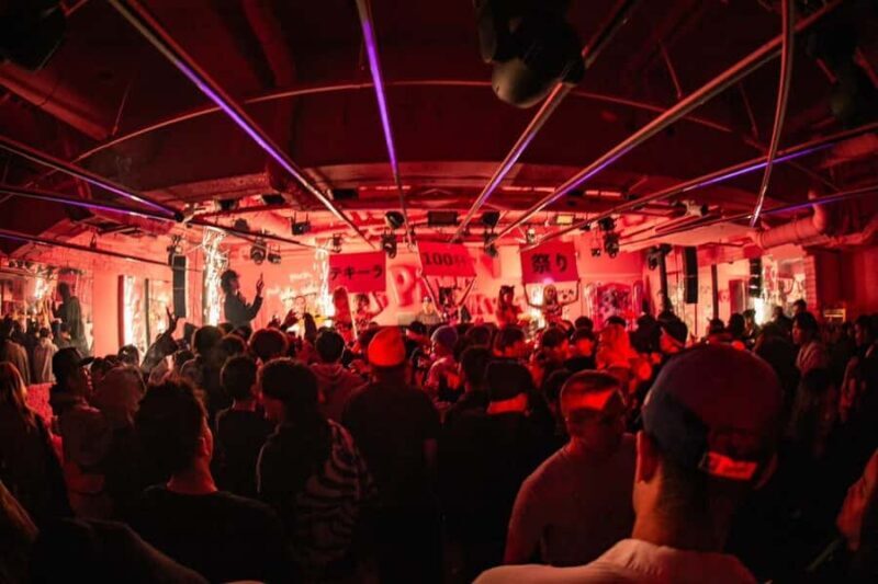 Kyoto Nightlife VIP Experience with Champagne Bottle - Key Points