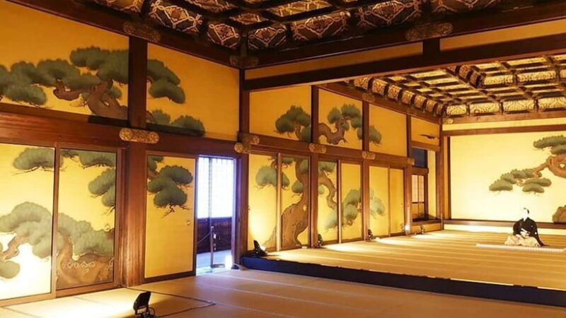 Kyoto: Nijo Castle History Walking Tour  World Heritage - A Detailed Look at the Tour Experience