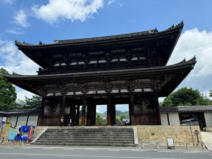 kyoto-ninna-ji-stunning-pagoda-and-gardens-tour-in-75-min