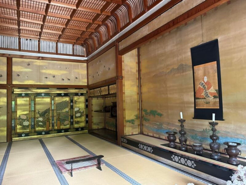 kyoto-ninna-ji-stunning-pagoda-and-gardens-tour-in-75-min