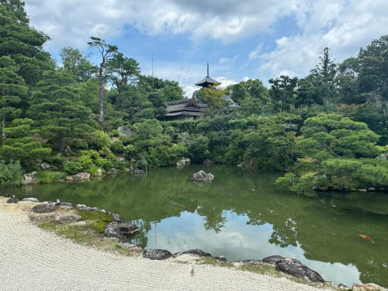 kyoto-ninna-ji-stunning-pagoda-and-gardens-tour-in-75-min