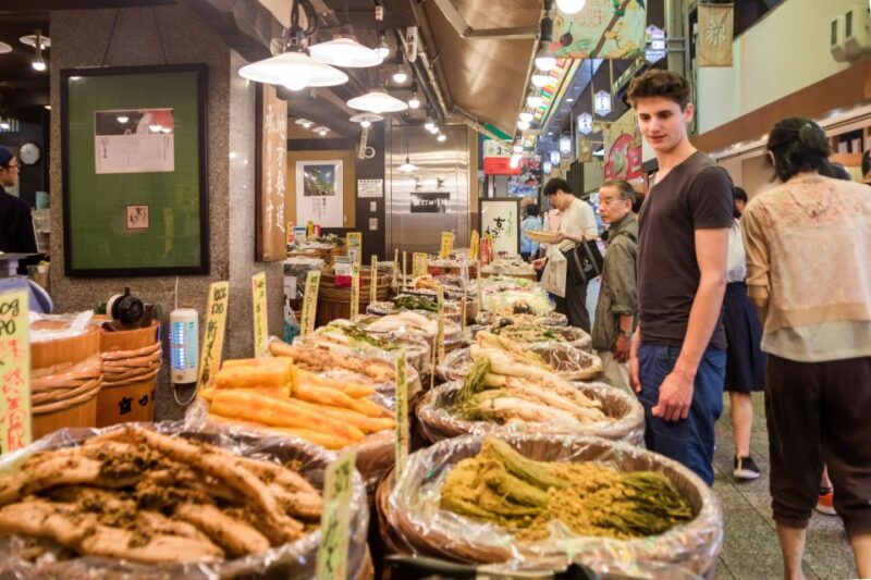 kyoto-nishiki-market-food-tour