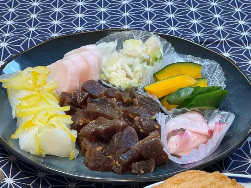 Kyoto Nishiki Market Tour with Matcha Experience. - Breaking Down the Itinerary