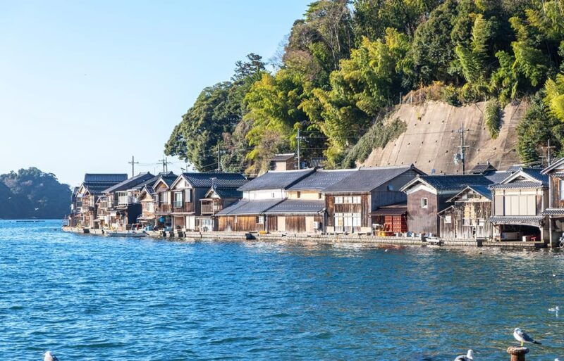 kyoto-osaka-amanohashidate-and-ine-boathouse-full-day-tour