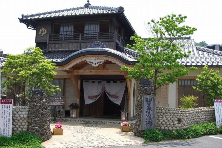 kyoto-osaka-amanohashidate-and-ine-boathouse-full-day-tour
