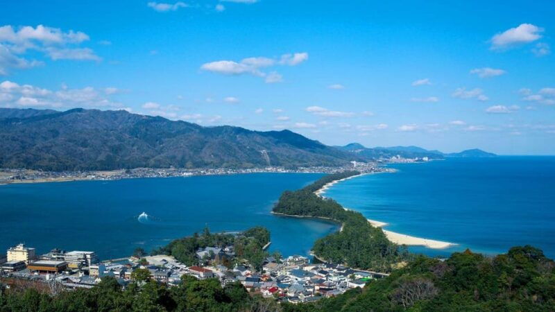 kyoto-osaka-kyoto-white-sandbar-ine-boat-houses-day-trip