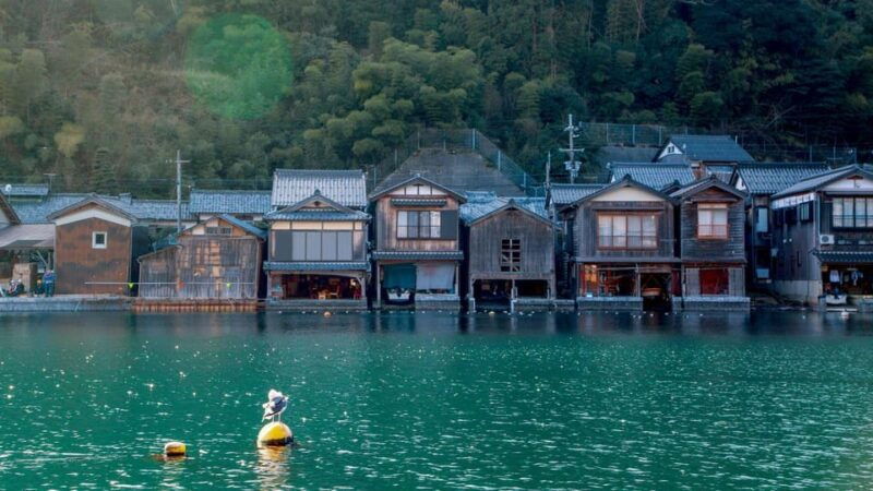 kyoto-osaka-kyoto-white-sandbar-ine-boat-houses-day-trip