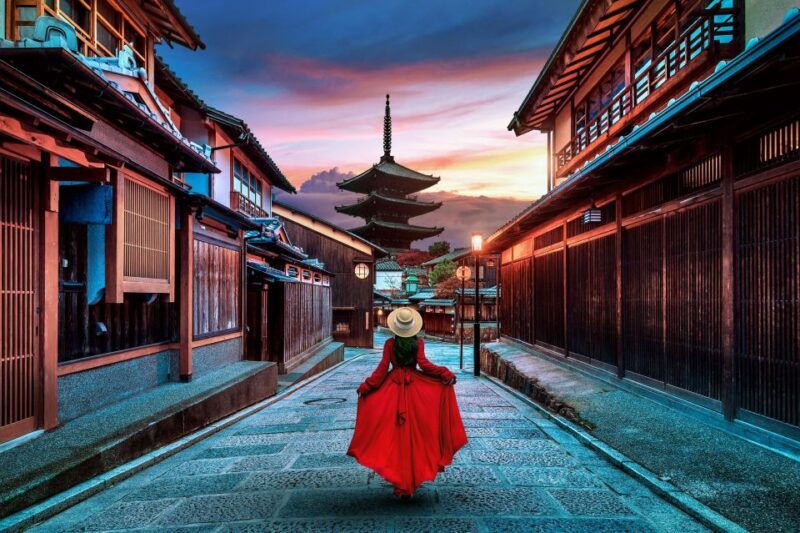 kyoto-photo-tour-experience-the-geisha-district