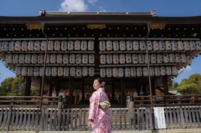 kyoto-portrait-tour-with-a-professional-photographer