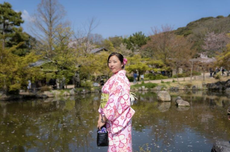 kyoto-portrait-tour-with-a-professional-photographer