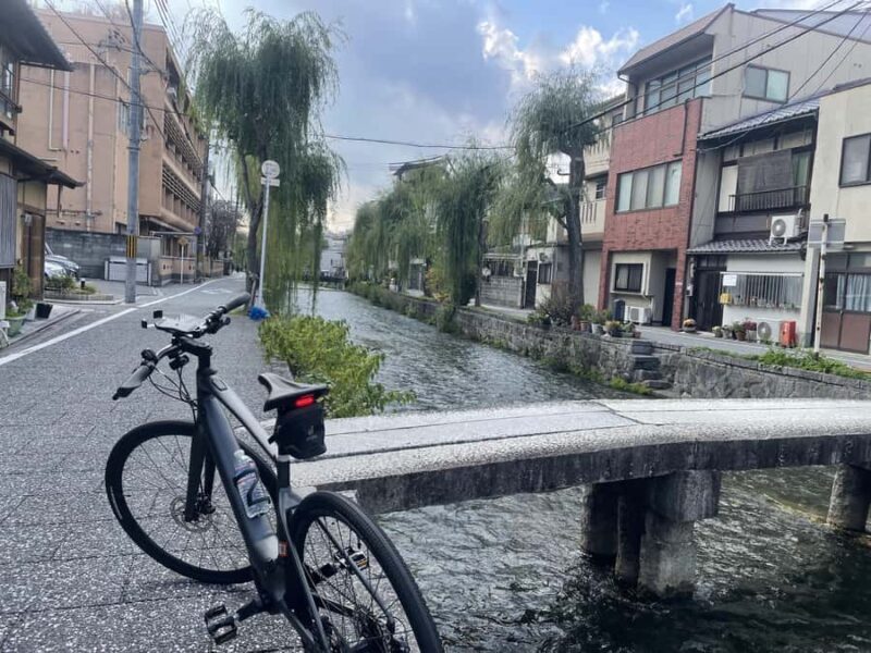 Kyoto: Private E-Bike Tour of Old Kyoto - The Sum Up
