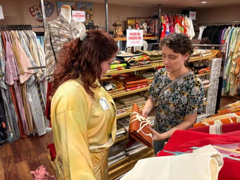 Kyoto: Private Kimono Shopping tour & Kimono Dressing Lesson - Kyoto: Private Kimono Shopping tour & Kimono Dressing Lesson