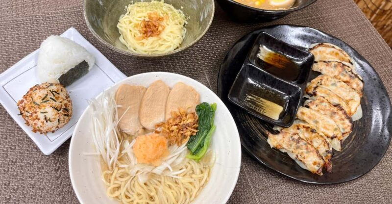 kyoto-ramen-gyoza-and-onigiri-cooking-class