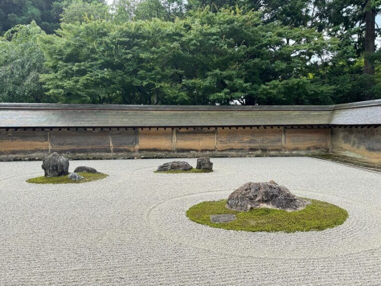 kyoto-ryoan-ji-greatest-zen-garden-guided-tour-in-80-min