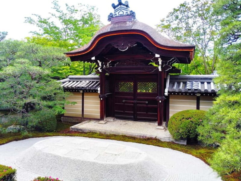 Kyoto: Serene Stroll Through Eikandos Timeless Temple Paths - Who Will Love This Tour?