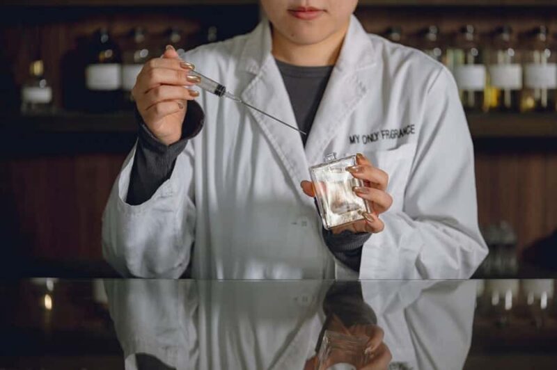 KYOTO SHINKYOGOKU: Custom Fragrance Workshop - Discovering Kyoto’s Custom Fragrance Workshop